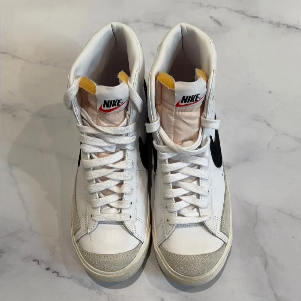 Nike Women's White and Black High-Top Sneakers